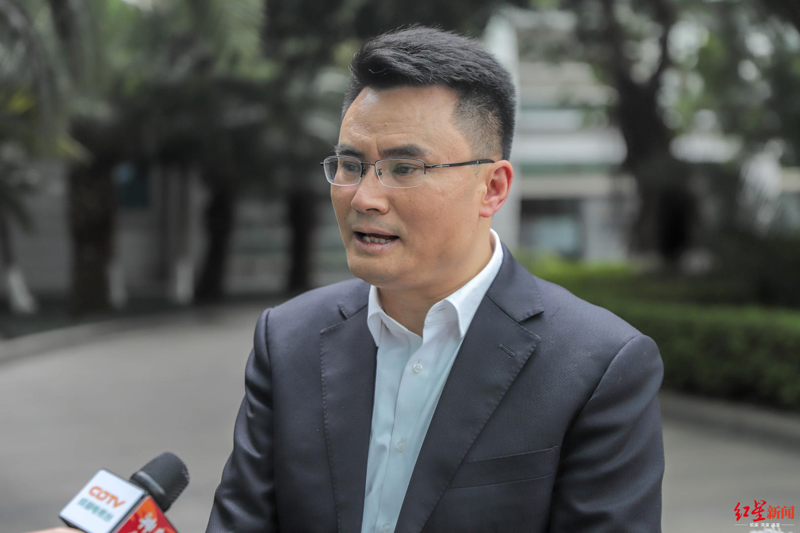 成都软件产业协会秘书长 程宏但此次疫情推动企业生产方式和市民