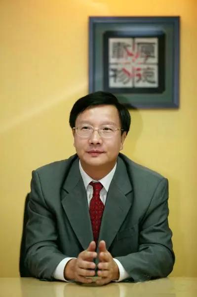 原创黄传奇博士做大健康新零售的先行者