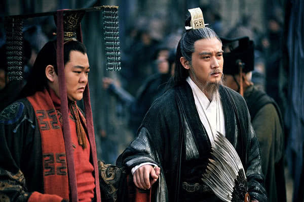 诸葛亮从耕读农民逆袭成忠武侯出山前他从老子学了哪2点