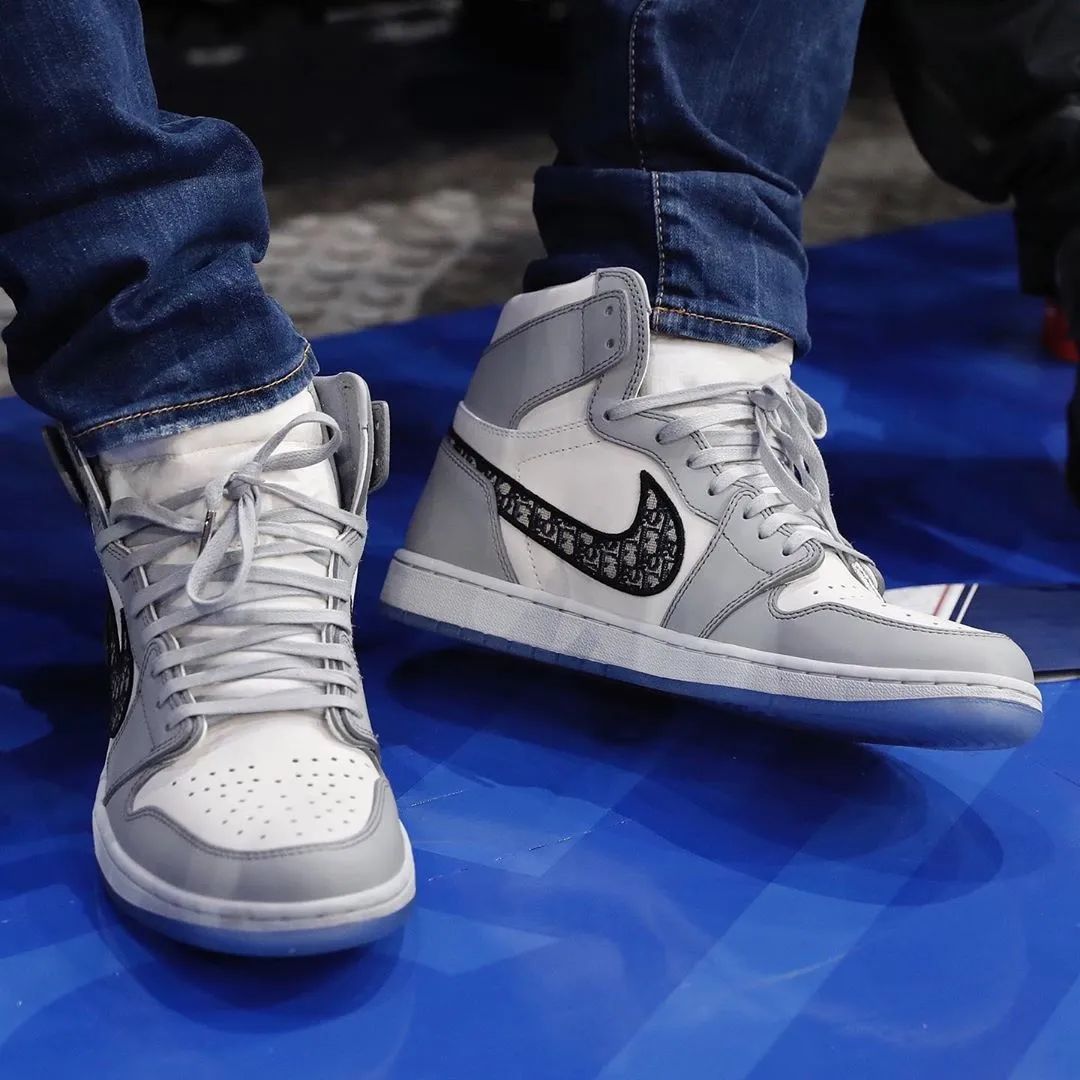 阿姨我不想努力了,富婆:你不值一双dior x aj1_nike