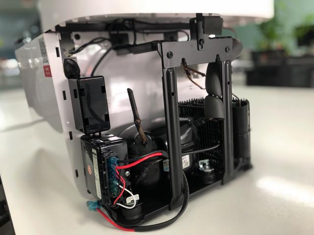 有图有真相英得尔vs冰虎拆机对比深挖车载冰箱行业的秘密