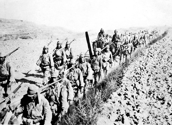 老照片1938年日军大举进攻晋西南实施了最大规模的毒气战