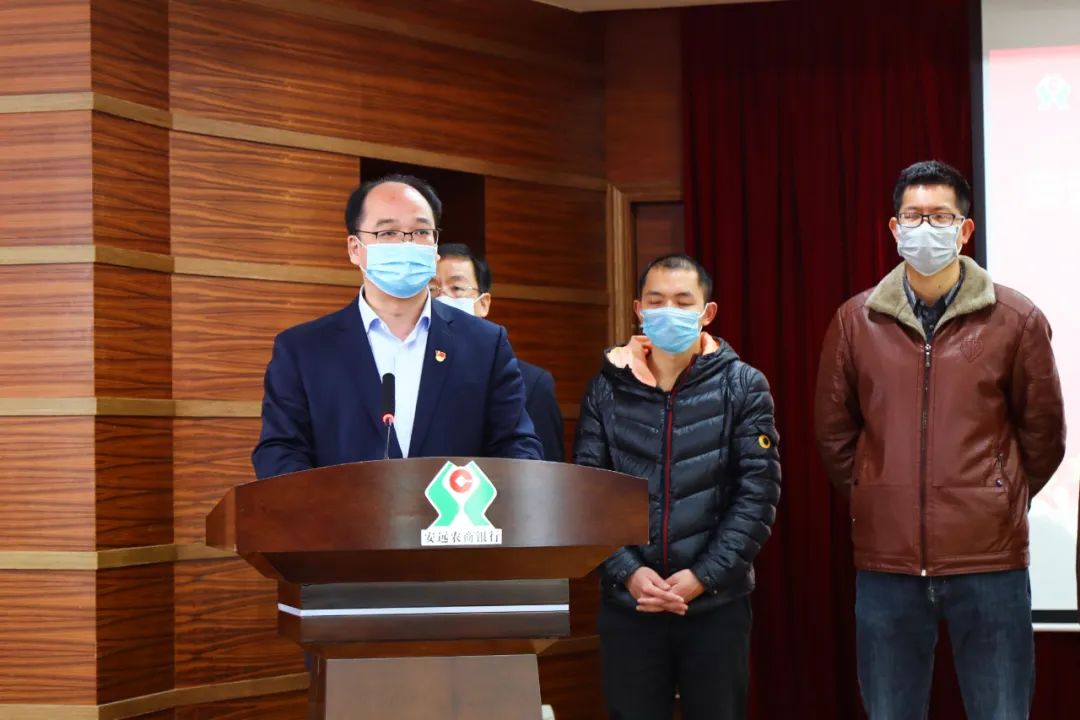 复产签约仪式,县委常委,县政府常务副县长刘春林出席签约仪式并讲话
