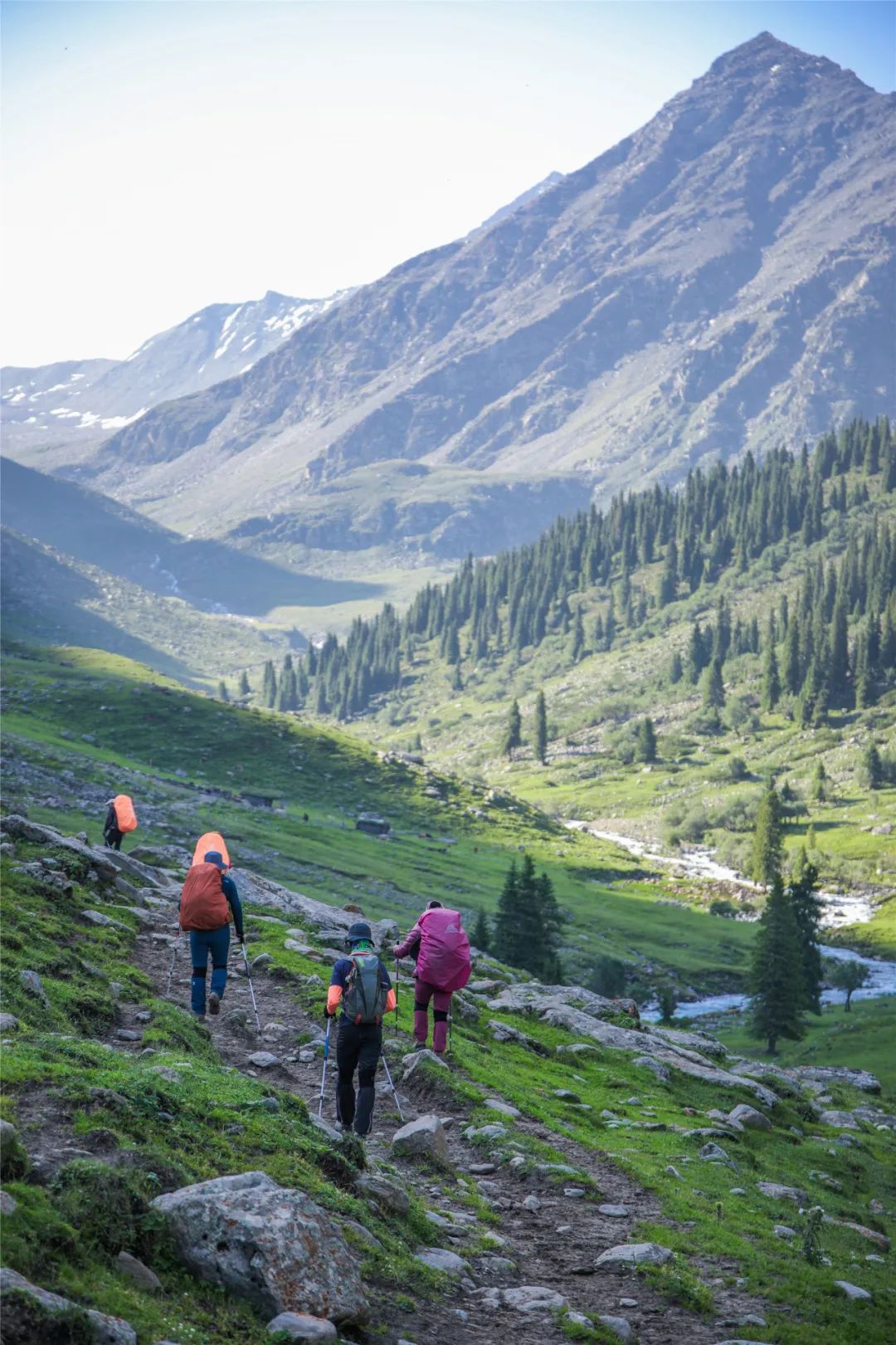 国内这条史诗般的户外徒步线路,去过后人间值得!