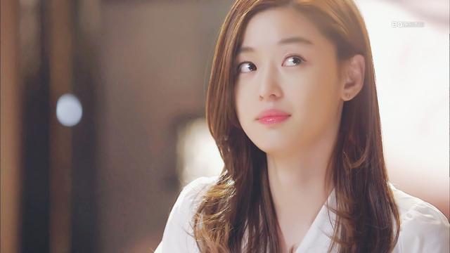 原创全智贤首部古装大戏cut曝光优雅千颂伊4年后华丽回归特意扮丑