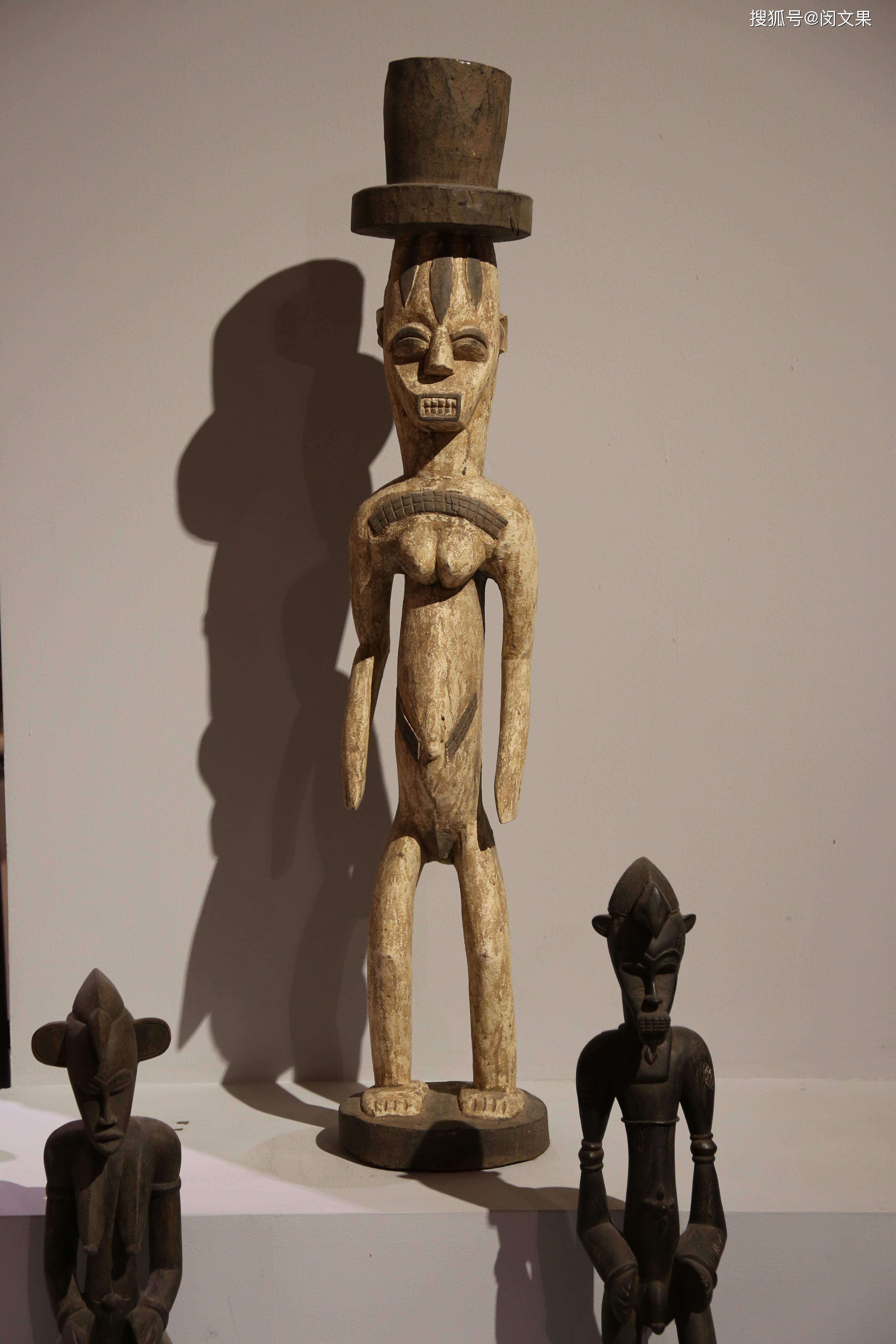 生命之灵非洲雕刻艺术魅力