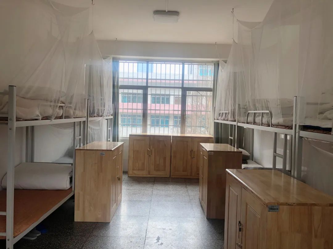 "一区四室","对名入座"……返校复学贵阳二中只待学子如约归位_宿舍