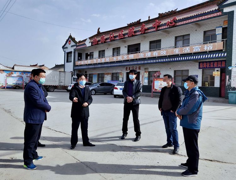 合阳县人民政府副县长王改来坊镇渤海社区督导乡村振兴工作