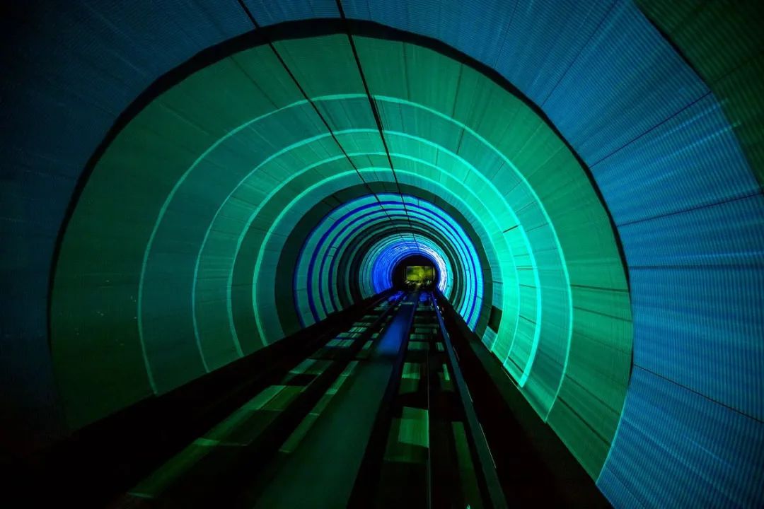 贵州现神秘时空隧道进去后时间能倒退一个小时至今成谜