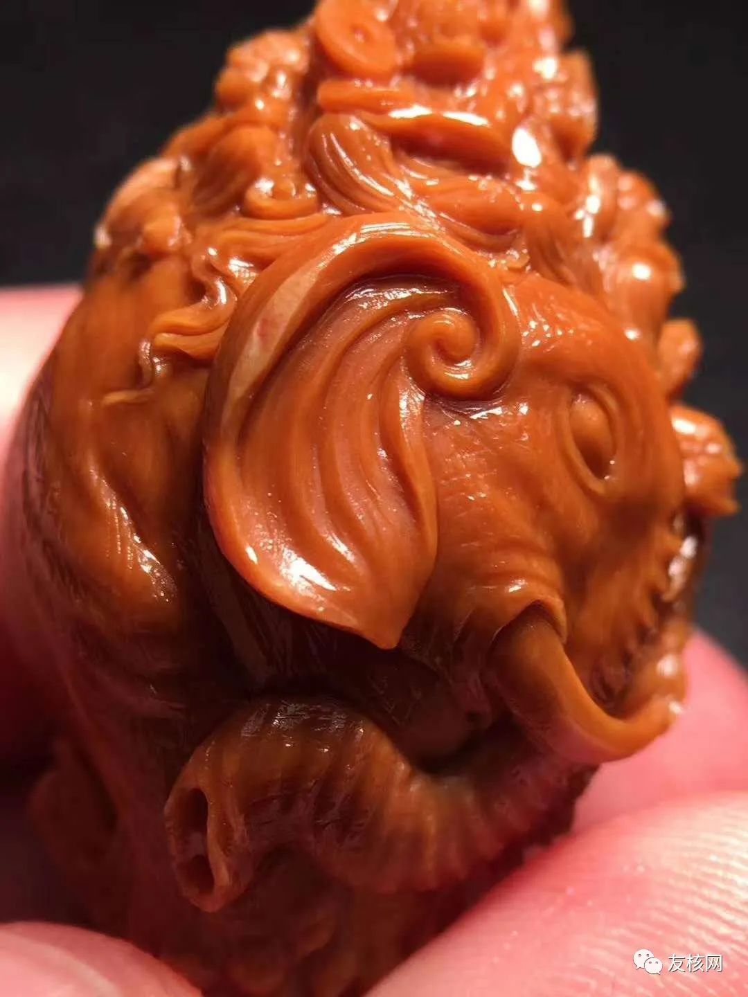 每日核雕欣赏顾永芳作品骑象十八罗汉拜如来