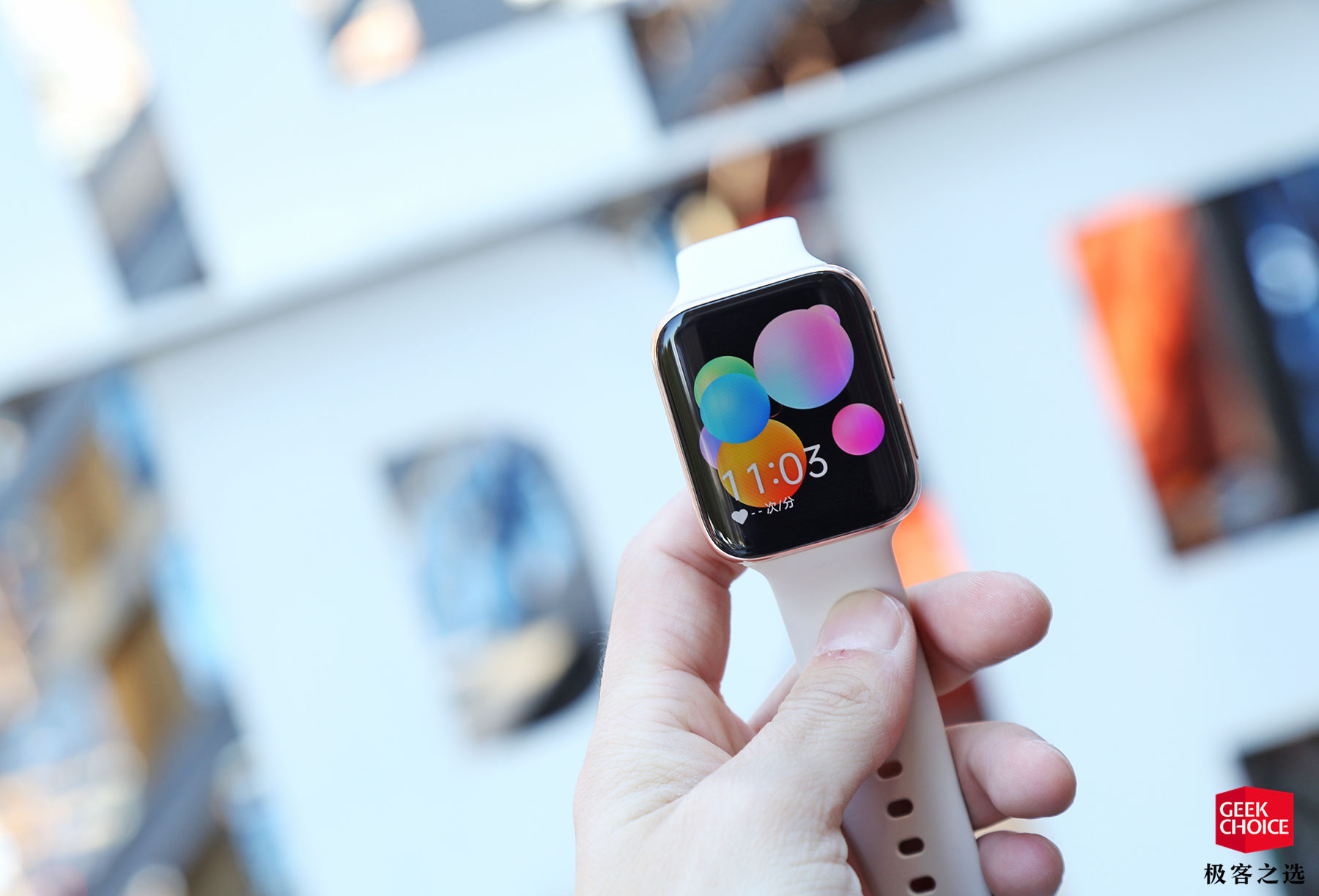 oppowatch46mm上手1999元一款可玩性很高的智能手表