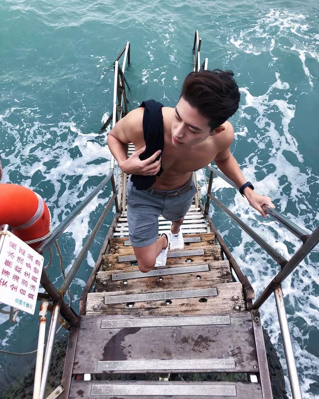 韩国退役兵哥帅气写真