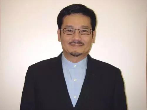 香港著名漫画家黄玉郎曾与黎姿相恋被财务公司追债524万港元