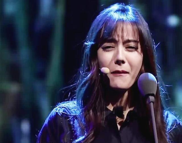 迪丽热巴登声临其境配音太投入忘记管理表情网友真拼了