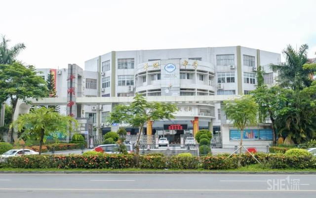 厲害了!深圳這些中學(xué)又要在全國出名了(圖32) 厲害了!深圳這些中學(xué)又要在全國出名了(圖32)