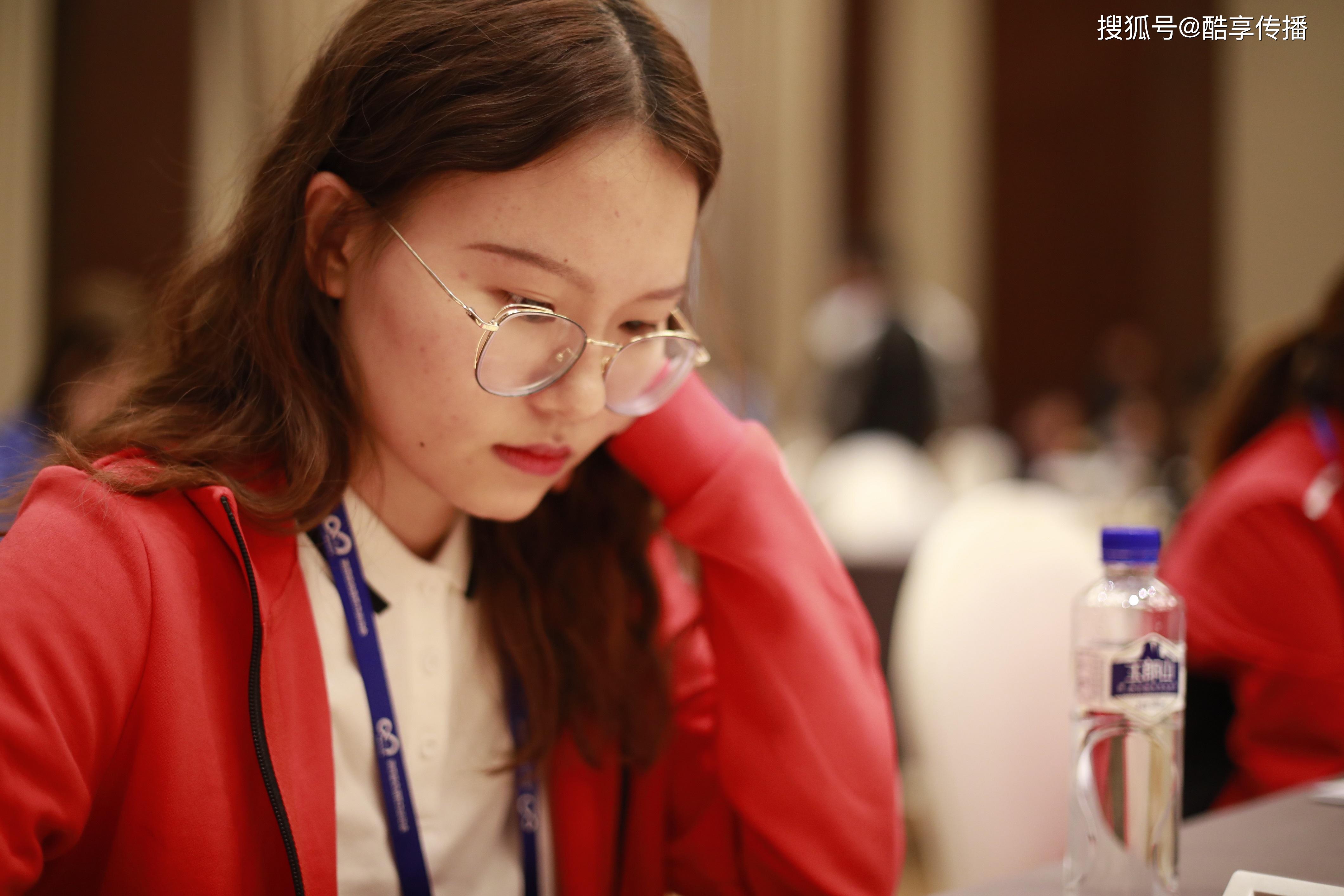 八冠王唐丹再下一城进入决赛圈