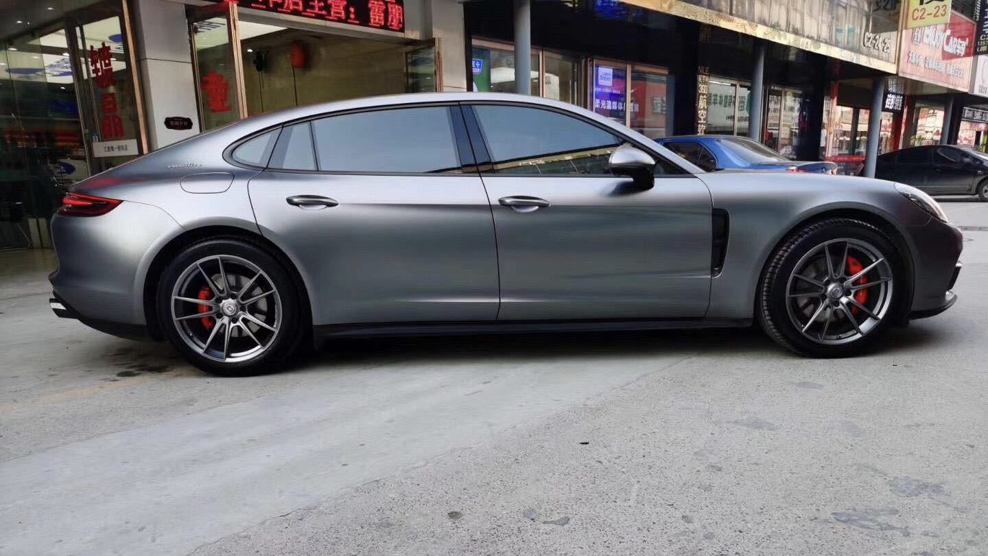 保时捷帕拉梅拉电光金属钛灰贴膜改色效果图