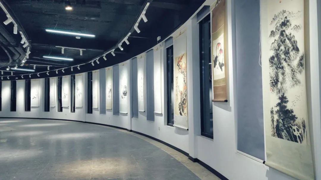 "纸浸墨香,笔画真情",致敬战疫英雄,线上画展作品征集中!