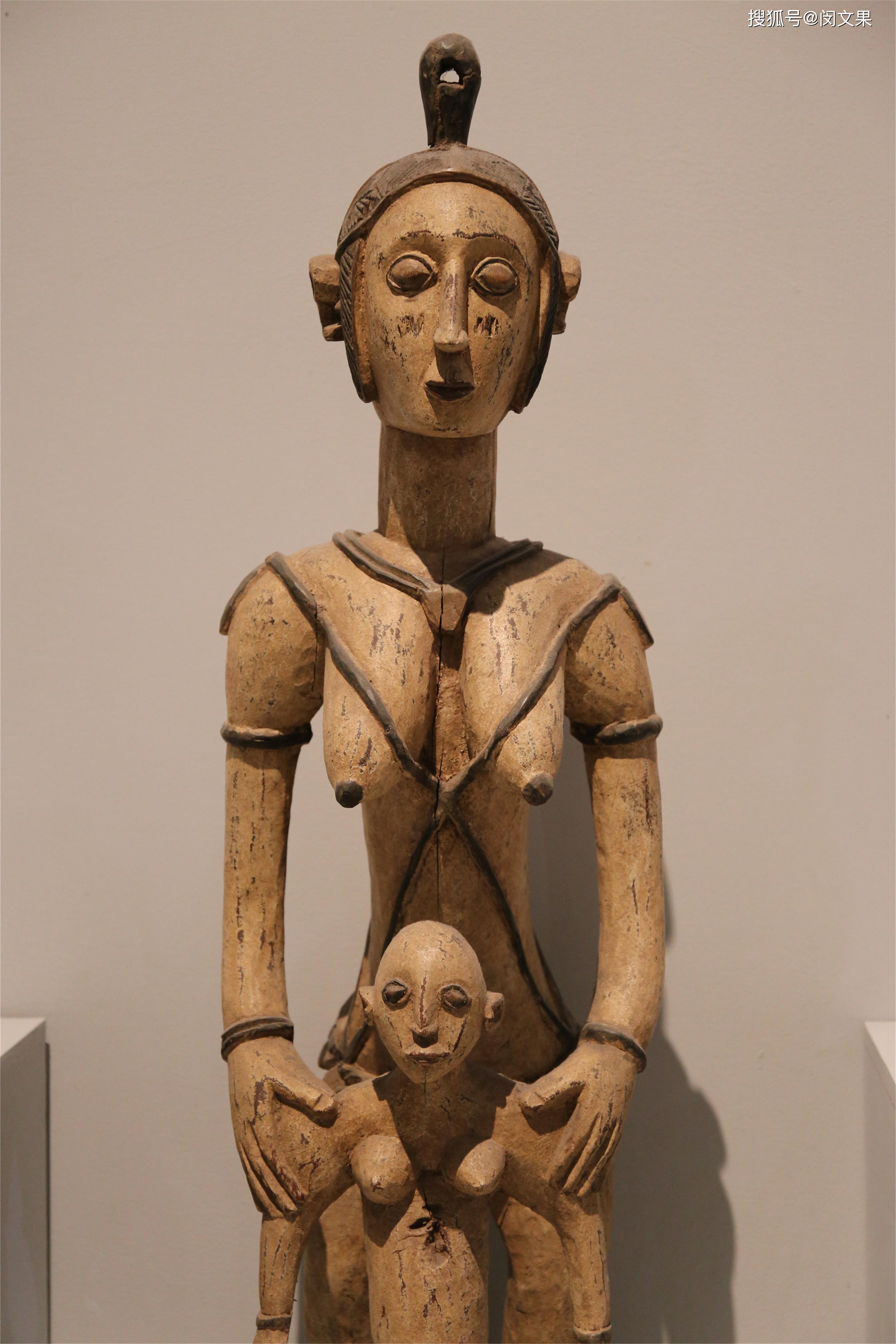 生命之灵非洲雕刻艺术魅力