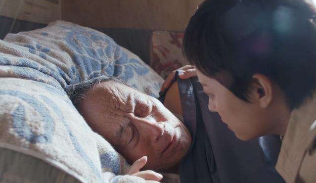 《安家》潘贵雨去世,临死之前最想见的人是房似锦,但被拒绝见面_爷爷