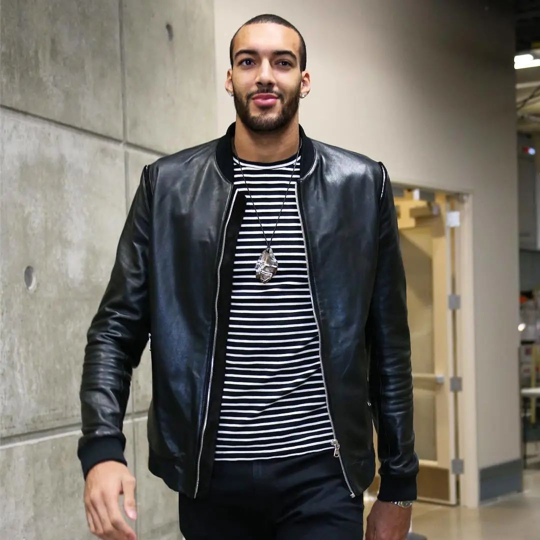 新晋毒王在此,带你们了解一下_戈贝尔