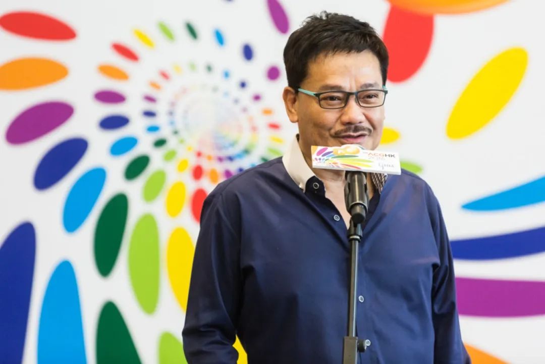 香港著名漫画家黄玉郎曾与黎姿相恋被财务公司追债524万港元