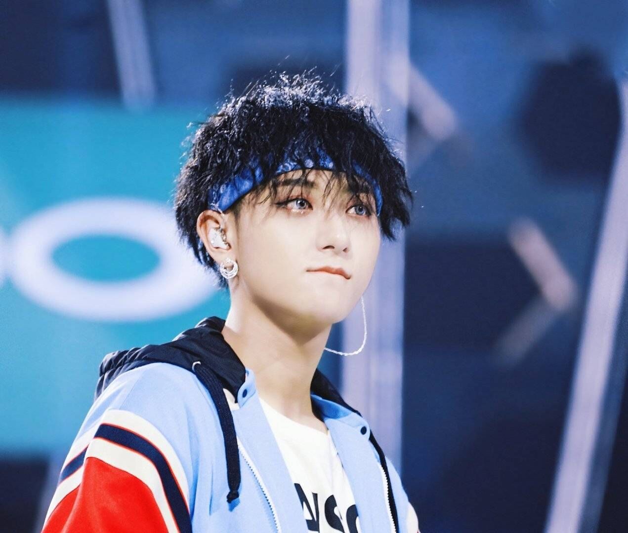 原创黄子韬打破猜梗自己官宣鹅厂跟不上节奏太无奈鹿晗也紧随其后