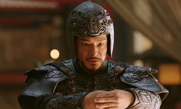 老婆漂亮却被惦记,连关羽都要和他抢_秦宜禄