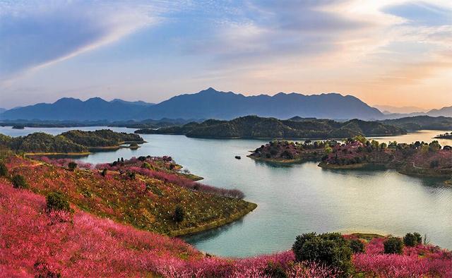 庐山西海腹地的浪漫地阳光照耀29度度假区