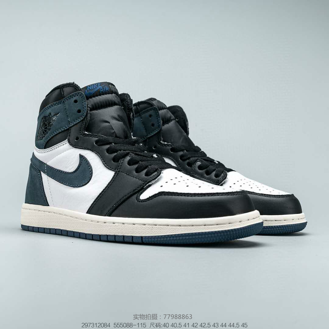 时尚潮流的经典搭配aj1六冠王贪玩蓝月bluemoon休闲中带着帅气