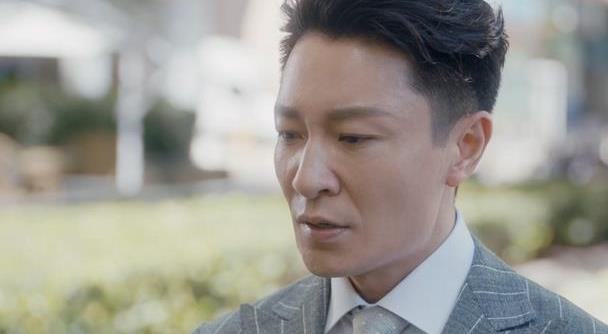 徐姑姑与翟总之间的兄弟恩怨也备受网友关注