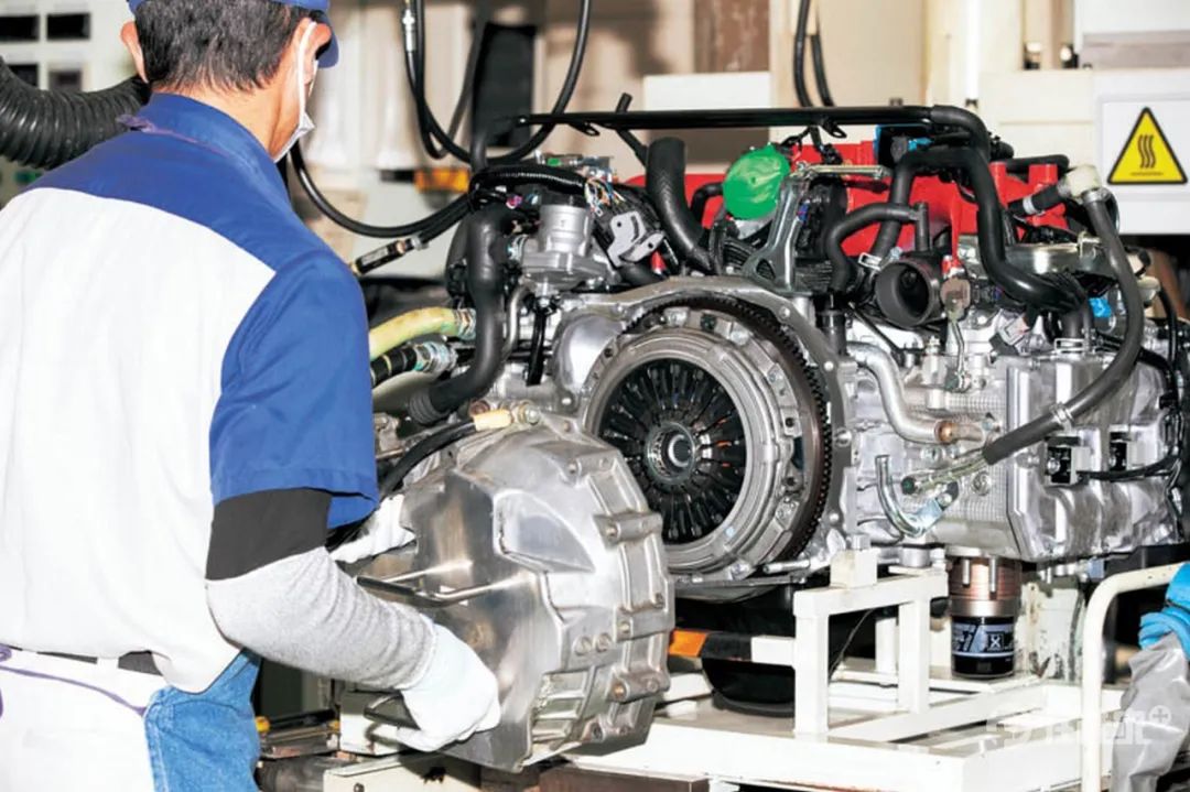 一代神机将终结斯巴鲁ej20发动机是如何打造出来的