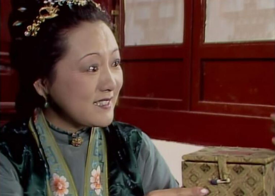 薛姨妈的这番安排,可谓是面面俱到,高情商显露无疑.