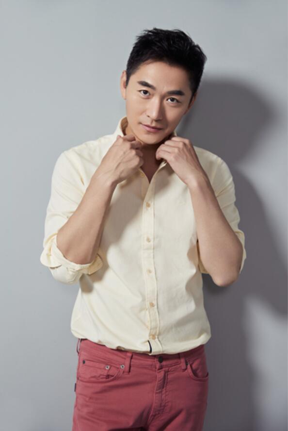 "实力派"朱泳腾三剧齐播"变脸"霸屏_唐正