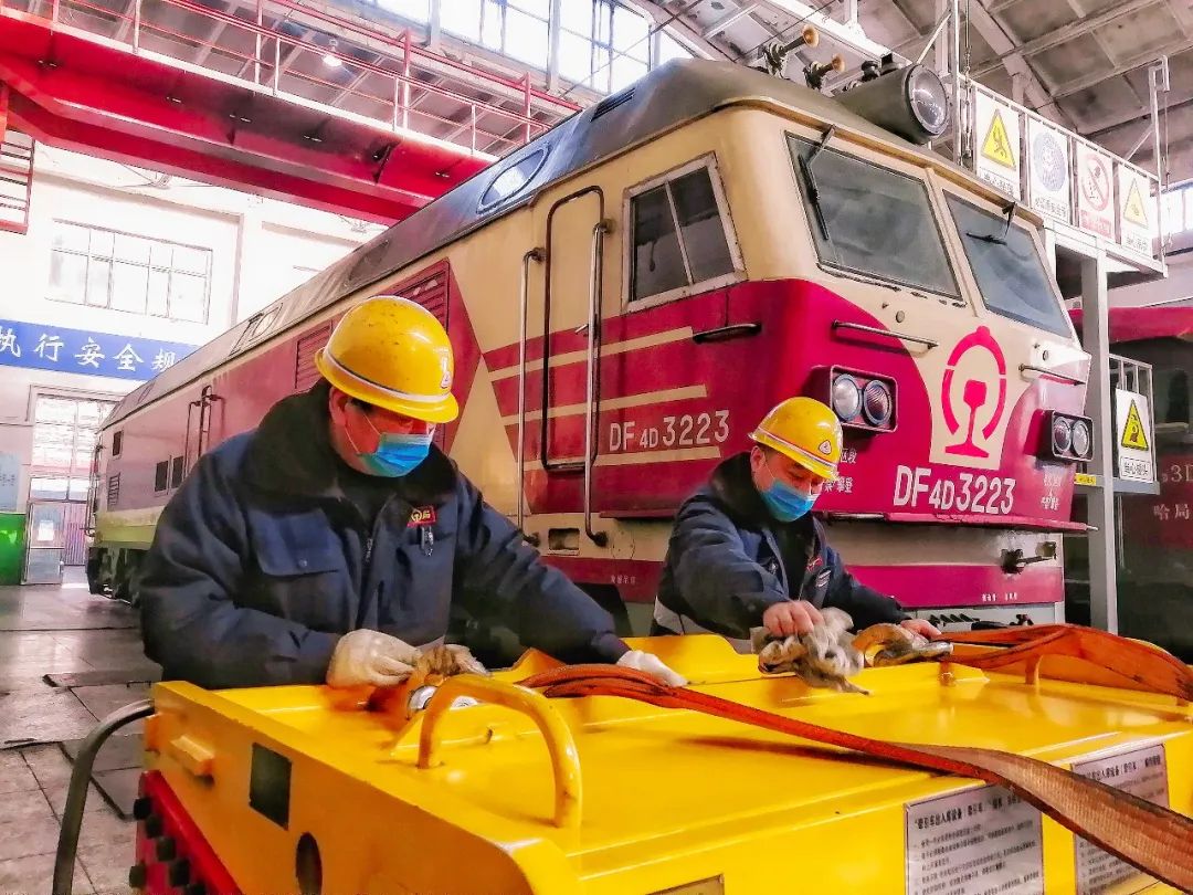 诗朗诵丨决战沙场_哈尔滨