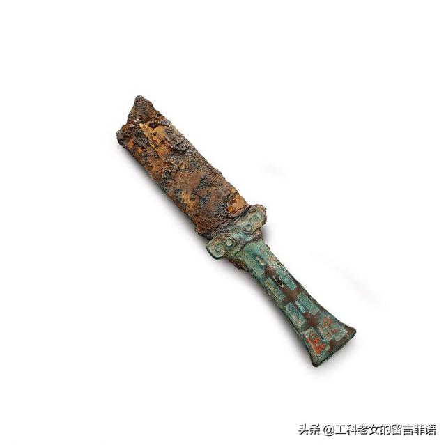 秦 青铜柄铁剑炼铁比炼铜难多了.