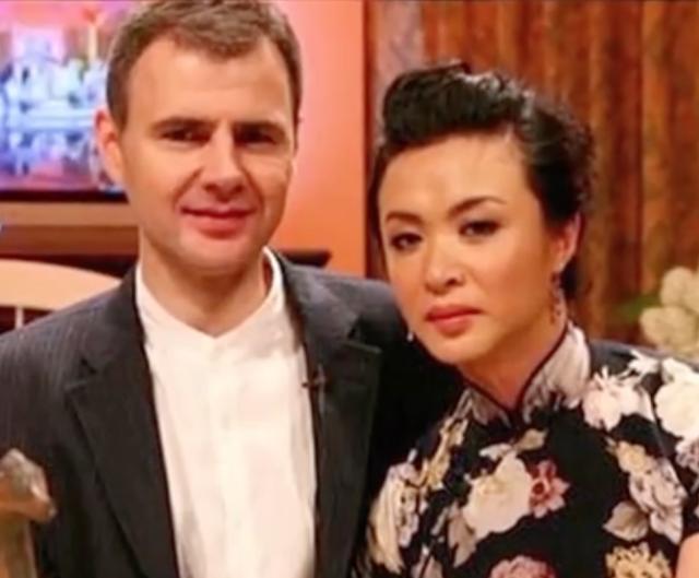 原创为了3个收养的孩子金星和德国老公离婚又复婚背后故事很暖心