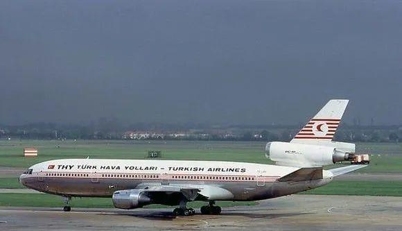 死亡之旅丨特大空难 之 土耳其dc-10次航班失事_飞机