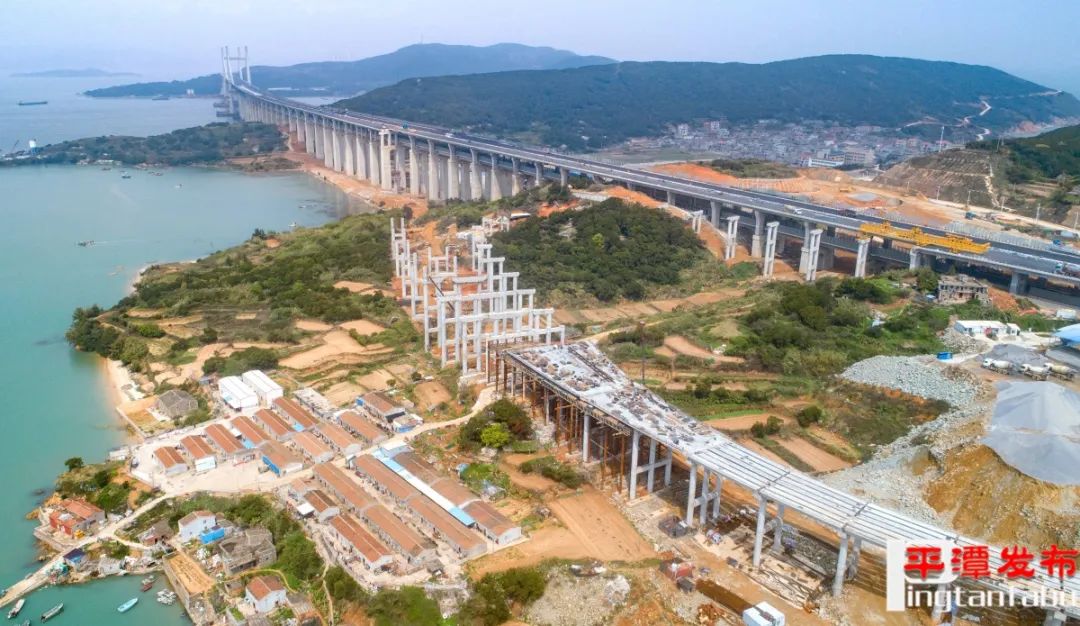 京台高速公路平潭段g1合同段大练岛互通区,预计国庆前具备通车条件!