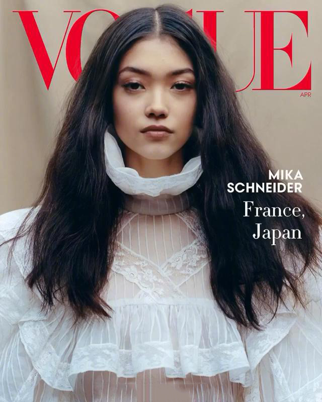 超模刘雯第二次登上VOGUE US 四月刊封面-搜狐大视野-搜狐新闻