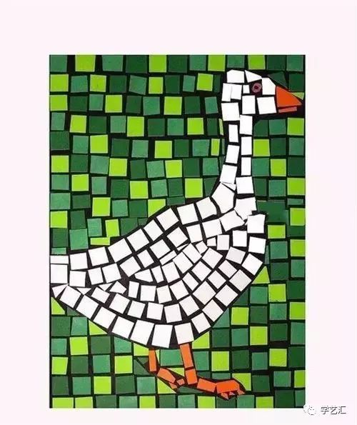 一幅马赛克作品就完成了,再贴上各色马赛克,在卡纸上画好图形轮廓