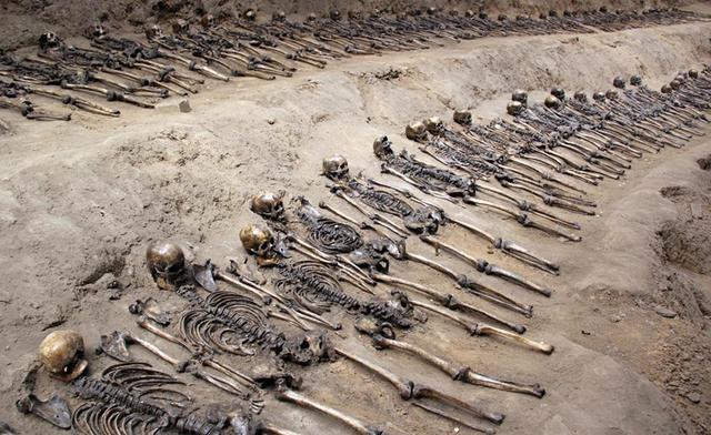 (吉林万人坑)1941年5月,"满洲劳工协会"以大量劳工死亡,怕激发罢工