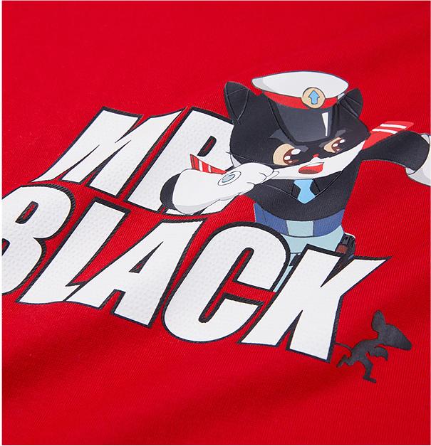 black最经典的还是黑猫警长的形象,海澜之家通过刺绣,英文logo等形式