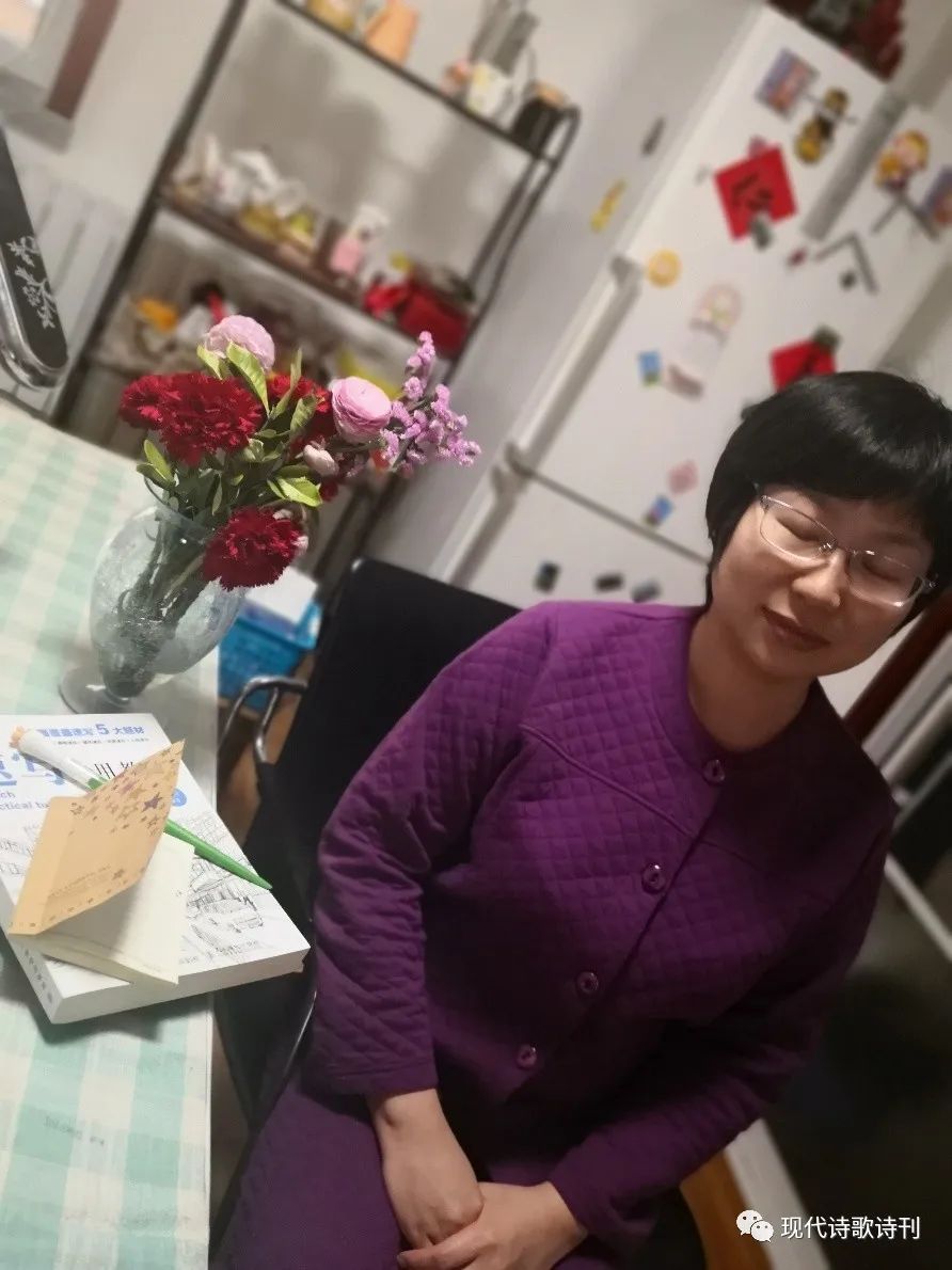 《新诗一首》第153期 费霞 情绪