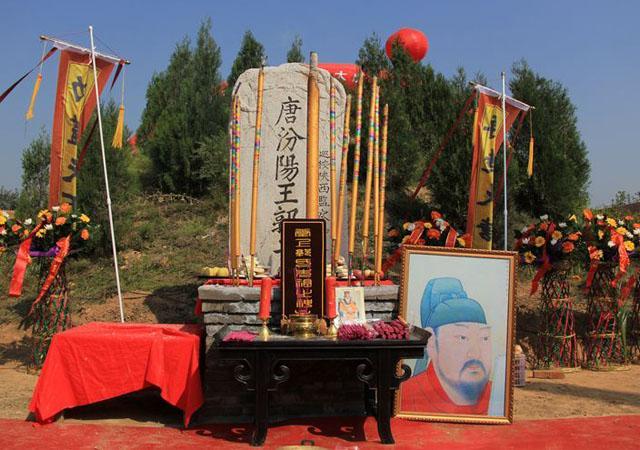 郭子仪墓这应该于郭子仪一生的作人处事,自然合乎的高明原则有关.