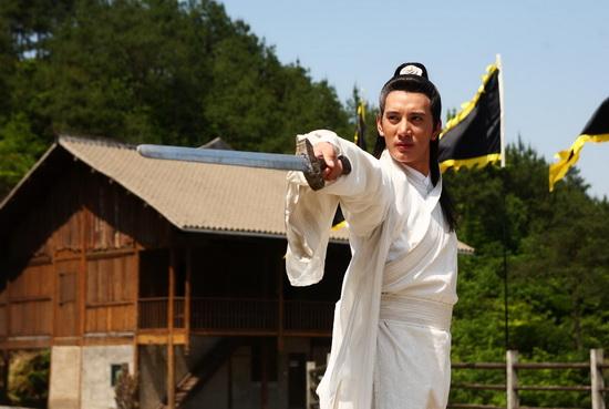 原创五虎上将之一的秦叔宝勇猛刚毅三个版本的哪个最经典呢