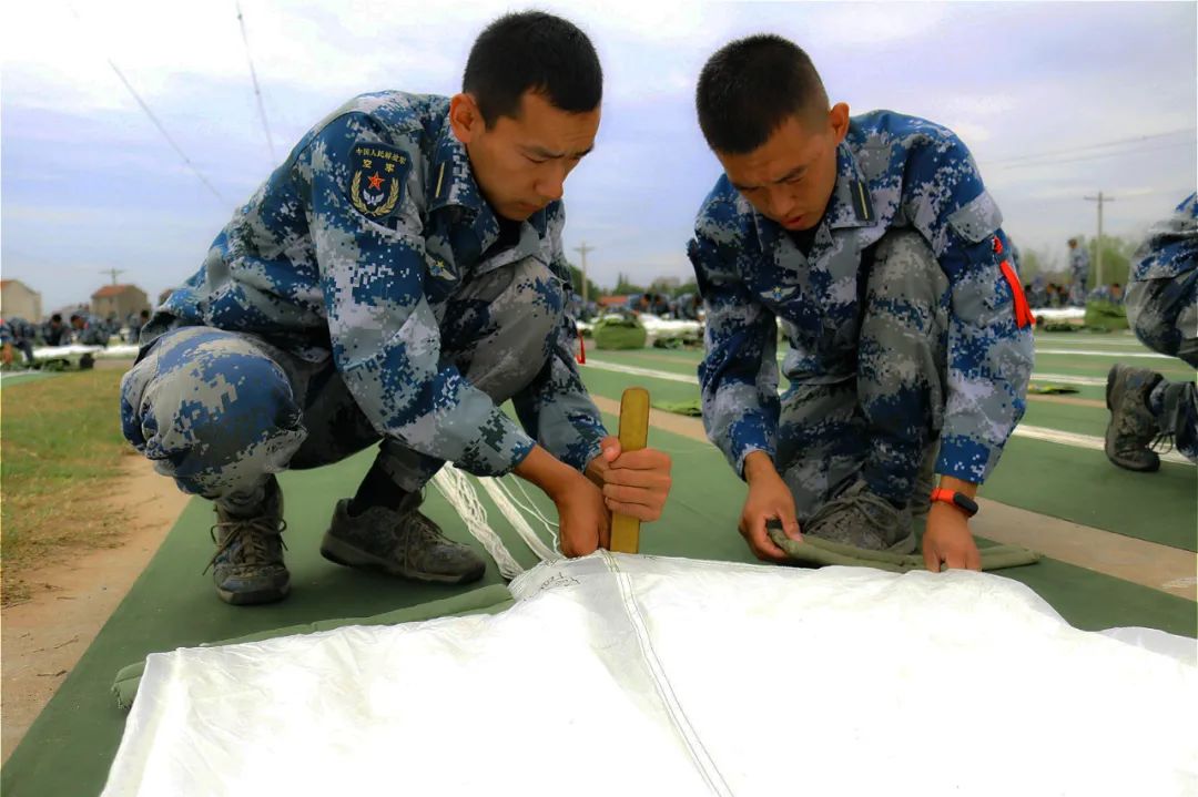 酷圖預警給你一份空降兵的浪漫