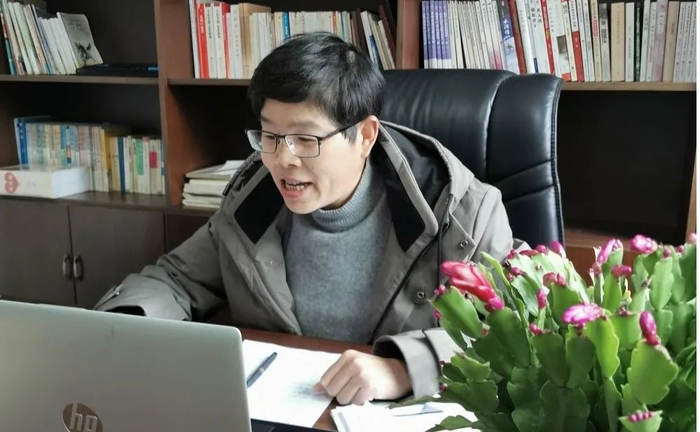 方志新:讲台可以简陋,课堂必须精彩_衢州