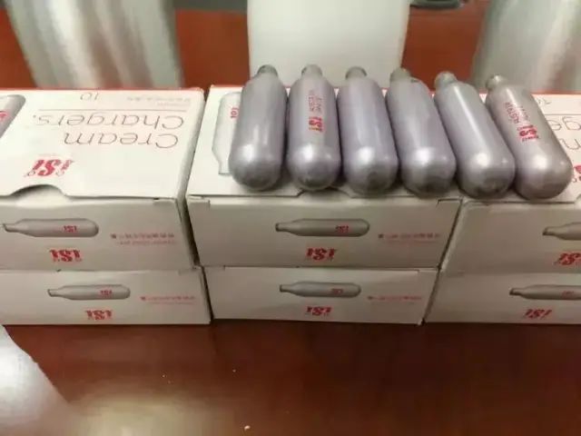 这样的"软性毒品"到底要将年轻人带往何处_韩梦溪