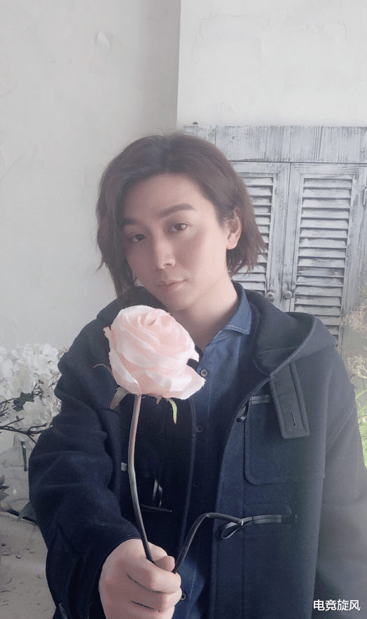 剑仙的妈妈嗨氏的妈妈张大仙的妈妈看到照片差距有点大